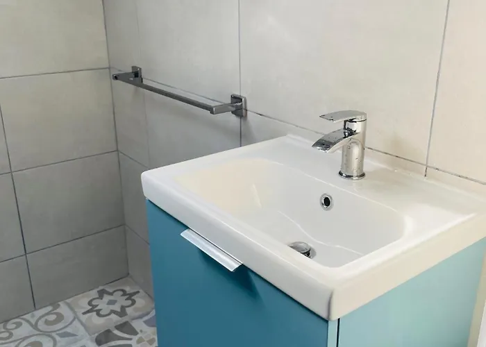 Modern And Spacious Apt5 Sleeps 6 Free Parking Galway